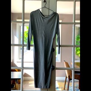 GREY BODYCON MIDI. size 6. batwing sleeves.